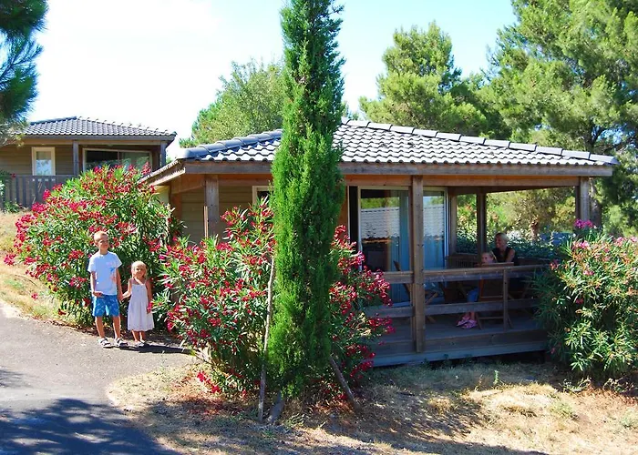 Lagrange Grand Bleu Vacances – Résidence Les Pescalunes Agde